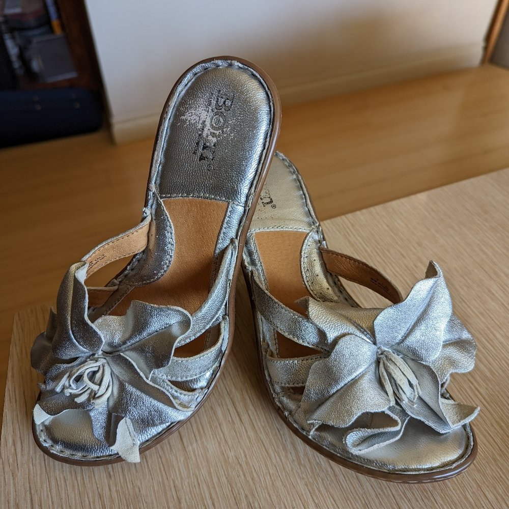 Born Silver Floral Wedge Size 7